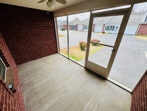 325 Franklin Terrace in Lebanon, TN - Foto de edificio - Building Photo