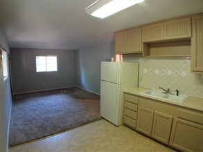 1548 Elm St in Chico, CA - Building Photo - Building Photo