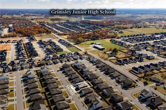 2061 Periwinkle Pl in Centerton, AR - Building Photo - Building Photo