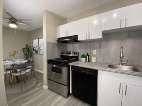 Fairhaven Apartments in Saskatoon, SK - Building Photo - Building Photo