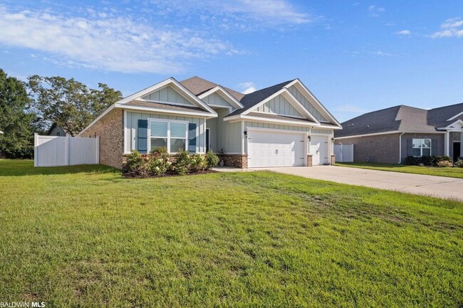 24712 Smarty Jones Cir in Daphne, AL - Building Photo - Building Photo