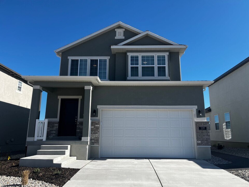 522 South Oracle St in Grantsville, UT - Building Photo