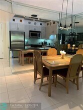 259 S Cypress Rd in Pompano Beach, FL - Building Photo - Building Photo