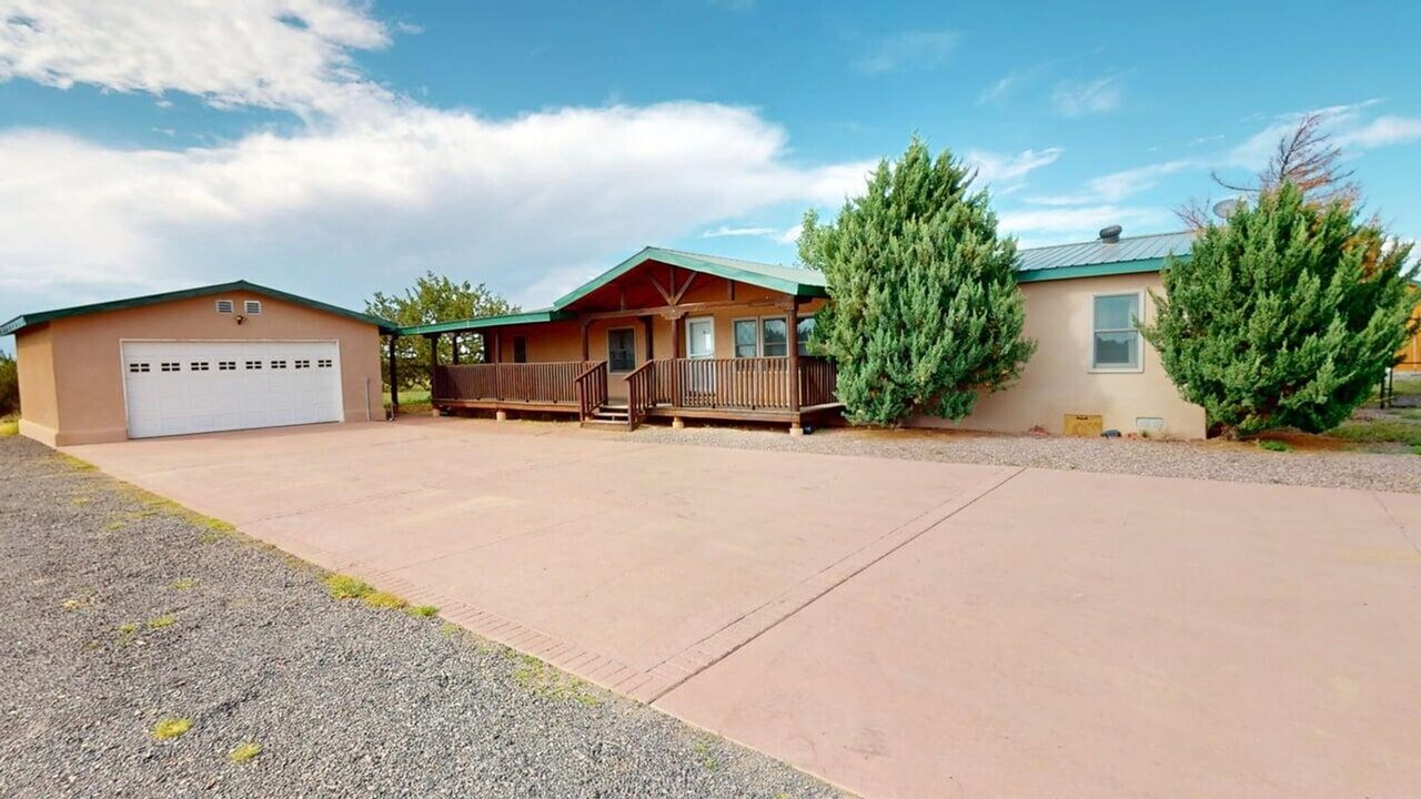 1785 Hammond Rd in Santa Fe, NM - Building Photo