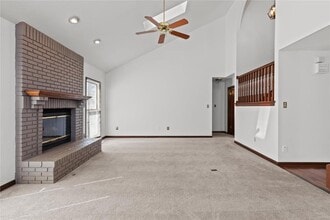 3814 Melstone Ct in Florissant, MO - Building Photo - Building Photo