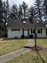 407 Calvin Ln, Unit D in Rockville, MD - Building Photo