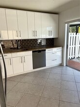 3810 SW 153rd Pl in Miami, FL - Building Photo - Building Photo