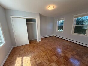 102 Central St in Waltham, MA - Building Photo - Building Photo