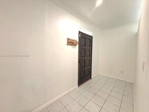 14402 SW 111th St in Miami, FL - Building Photo - Building Photo