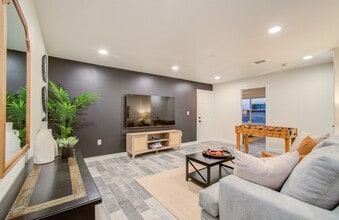 3010 Chenevert St in Houston, TX - Building Photo - Building Photo