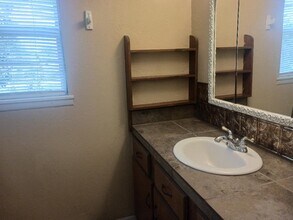 3215 Betty Ct in Granbury, TX - Building Photo - Building Photo
