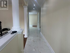 80 Farthingale Crescent in Brampton, ON - Building Photo - Building Photo