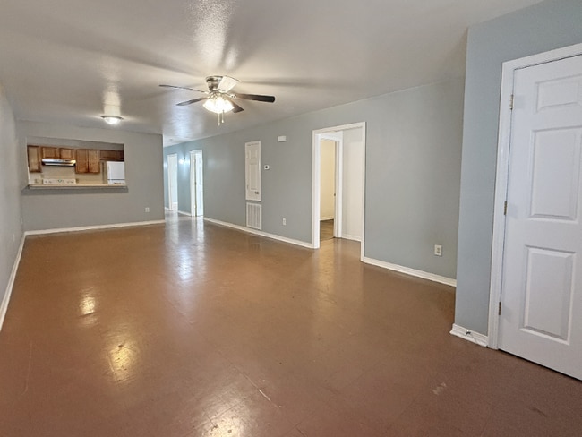 2900 Clermont Dr in New Orleans, LA - Building Photo - Building Photo