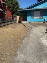 2604 SE 17th Ave, Unit 2604 in Portland, OR - Building Photo