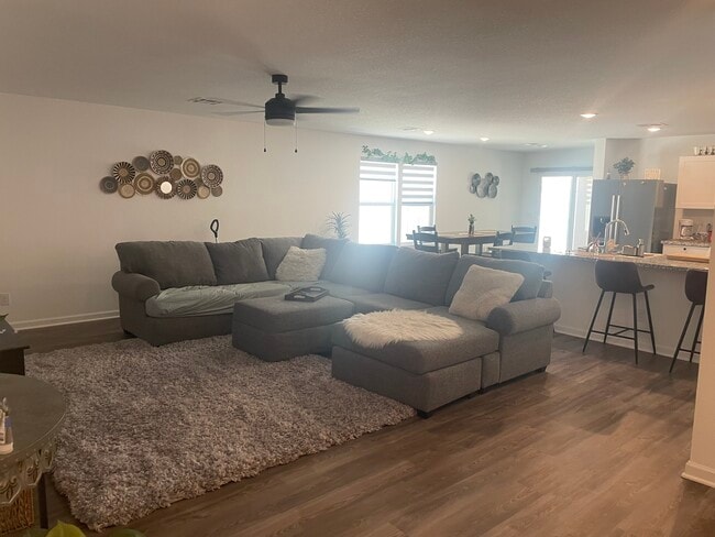 2408 Pesuna Dr in Bullhead City, AZ - Building Photo - Building Photo