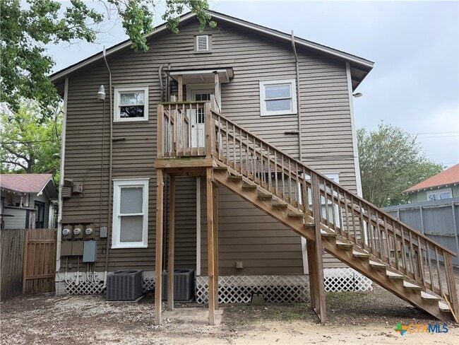property at 408 E North St