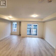 3562 Colonial Dr in Mississauga, ON - Building Photo - Building Photo