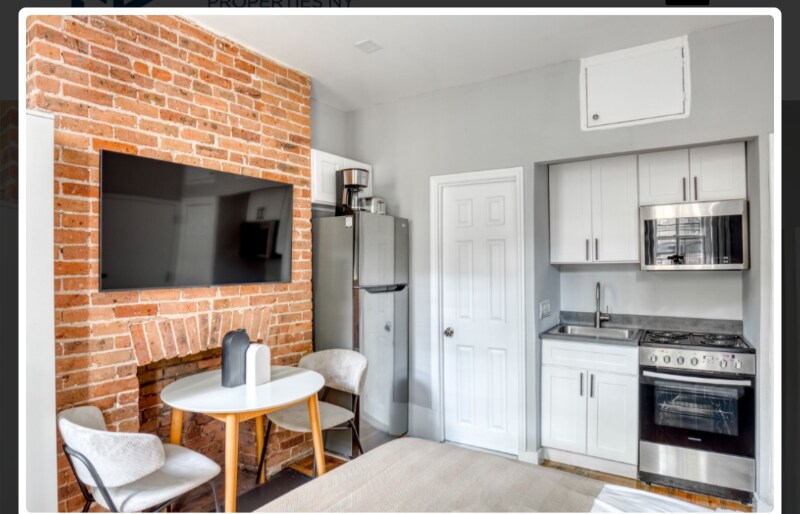 1 Gay St in New York, NY - Building Photo