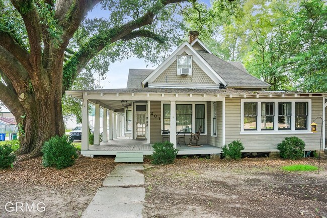 201 E Robert St in Hammond, LA - Building Photo - Building Photo