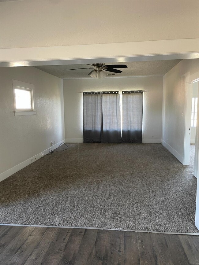 780 Lake St in Kingsburg, CA - Building Photo - Building Photo