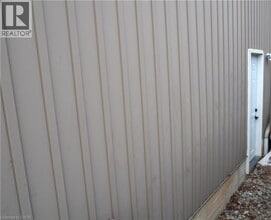 8 Knowles St in Hamilton, ON - Building Photo - Building Photo