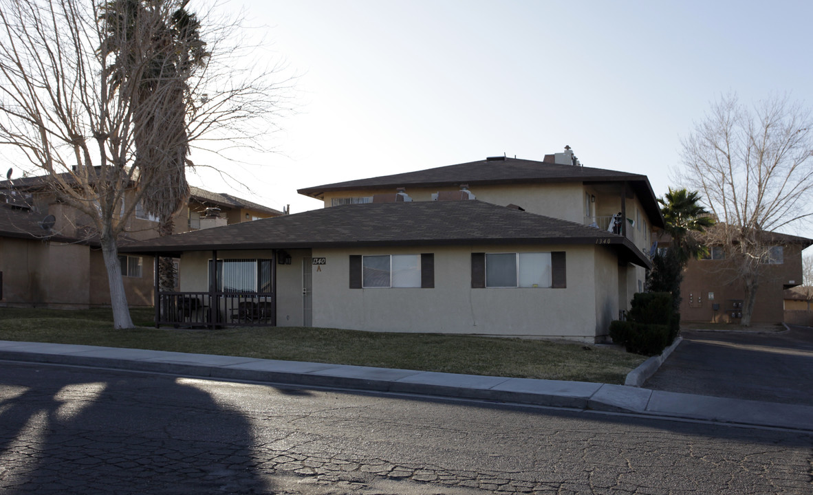 1340 Deseret Ave in Barstow, CA - Foto de edificio