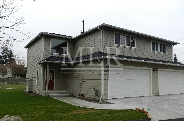 property at 8013 Cirque Dr W