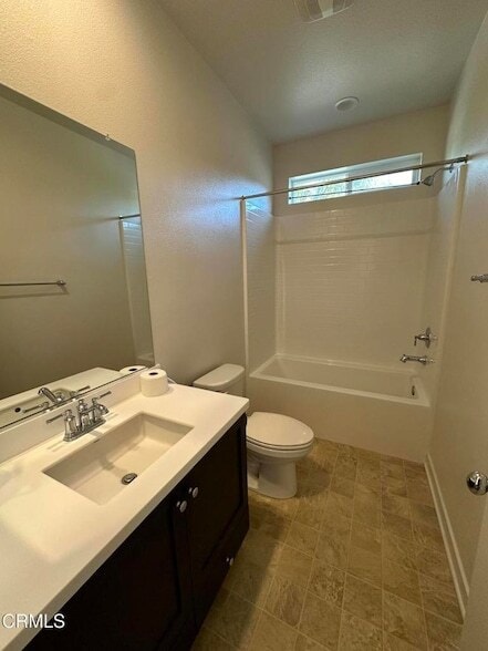 1217 Redbud St in Santa Paula, CA - Building Photo - Building Photo