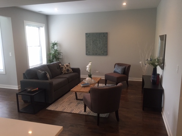 1203 W Addison St-Unit -1203-1 in Chicago, IL - Building Photo - Building Photo