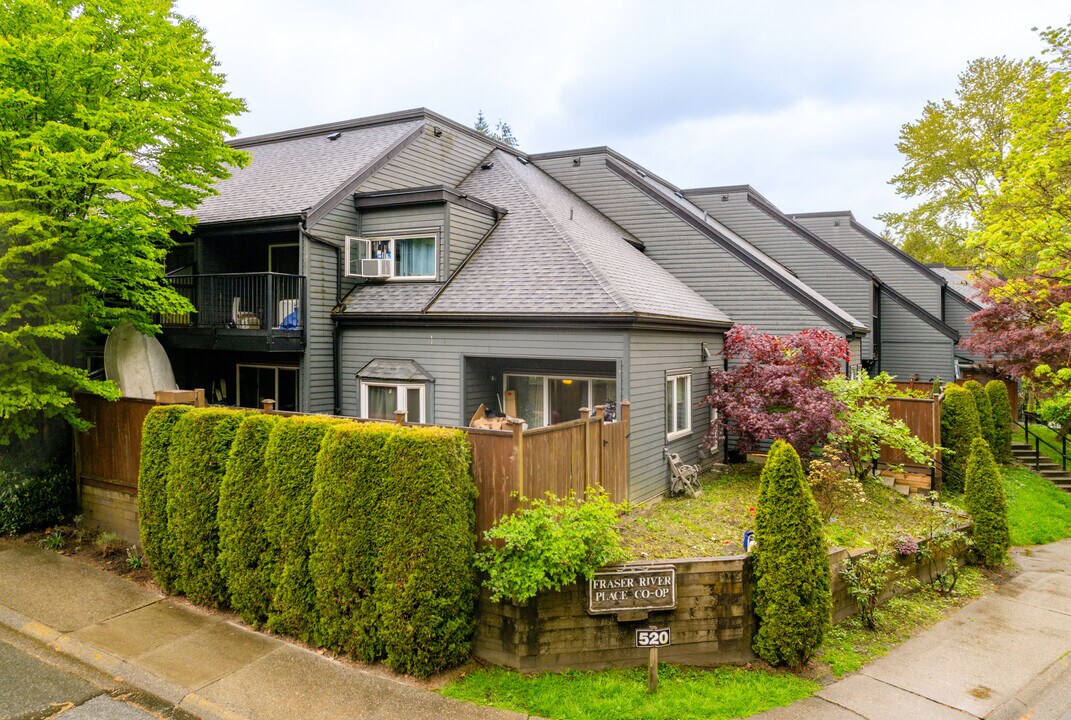 Fraser River Place Co-Op in Burnaby, BC - Building Photo