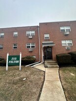 215 Felton Ave in Collingdale, PA - Building Photo