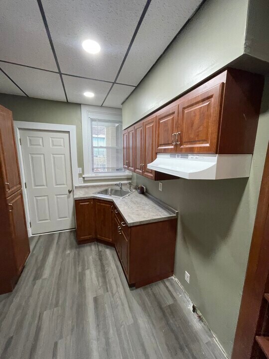 127 Grant Ave in Millvale, PA - Building Photo