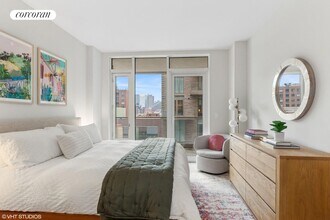 505 W 43rd St in New York, NY - Building Photo - Building Photo