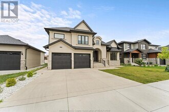 1408 Barkley Ave in Windsor, ON - Building Photo - Building Photo
