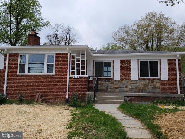 212 N Van Buren St in Rockville, MD - Building Photo - Building Photo