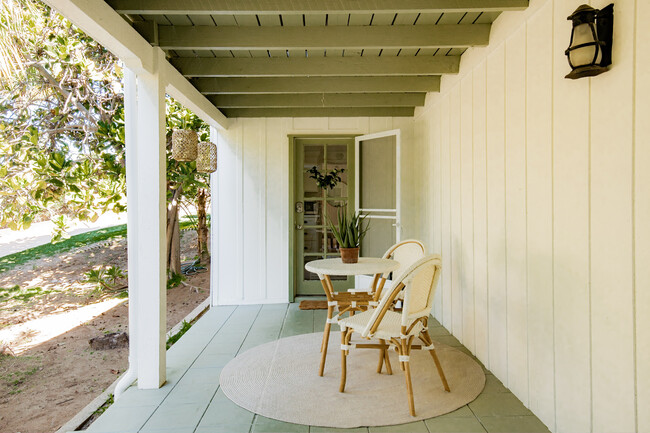 9457 El Tejado Rd in La Mesa, CA - Foto de edificio - Building Photo