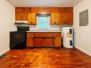 423 E Dartmouth Ave in Muncie, IN - Building Photo - Building Photo