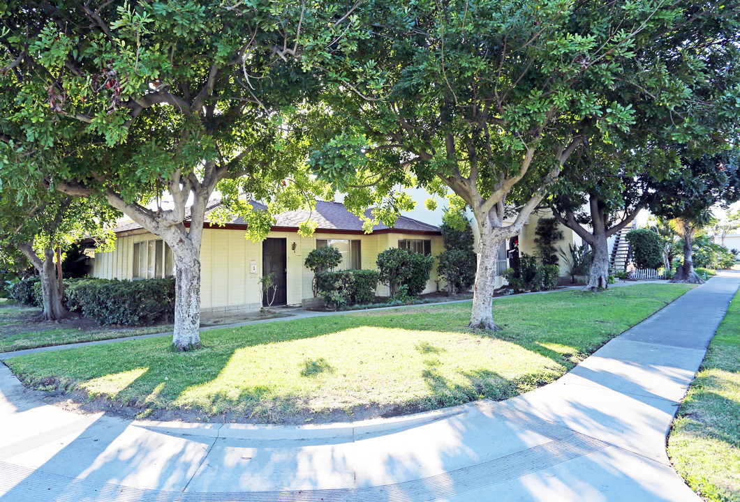 The Verde Street Apartments in Garden Grove, CA - Building Photo