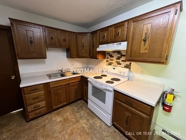 14 Rancourt Ave in Winslow, ME - Building Photo