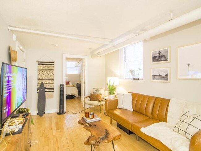73 Revere St in Boston, MA - Building Photo - Building Photo