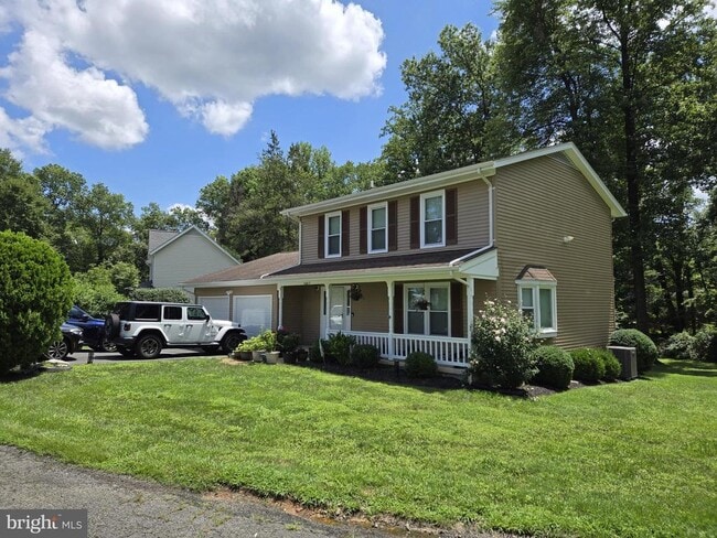 property at 10003 Five Oaks Rd