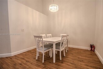 7652 Pinewalk Dr S in Margate, FL - Building Photo - Building Photo