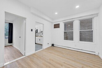 110 34th St in Union City, NJ - Building Photo - Building Photo