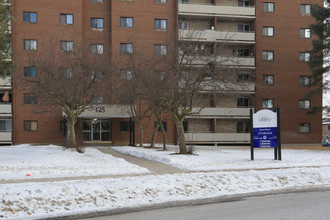 Grand Apartments in Kitchener, ON - Building Photo - Building Photo