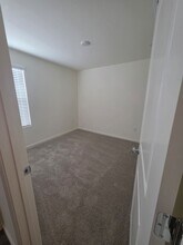 8801 Scintilla Ave in Bakersfield, CA - Building Photo - Building Photo