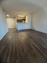 10001 Westpark Dr in Houston, TX - Foto de edificio - Building Photo