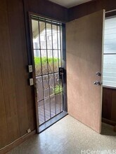 54 Hi?aloa St in Honolulu, HI - Building Photo - Building Photo