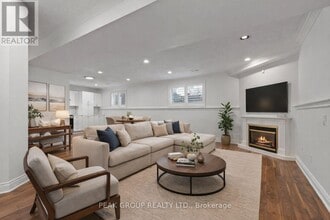 3387 Cardinal Dr in Niagara Falls, ON - Building Photo - Building Photo