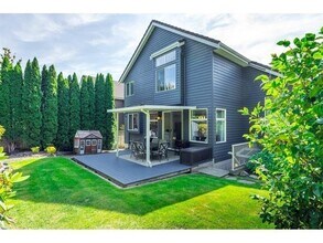 15517 Rosemary Heights Crescent in Surrey, BC - Building Photo - Building Photo