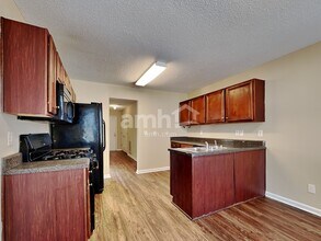 6649 Overlook Rdg in Atlanta, GA - Building Photo - Building Photo